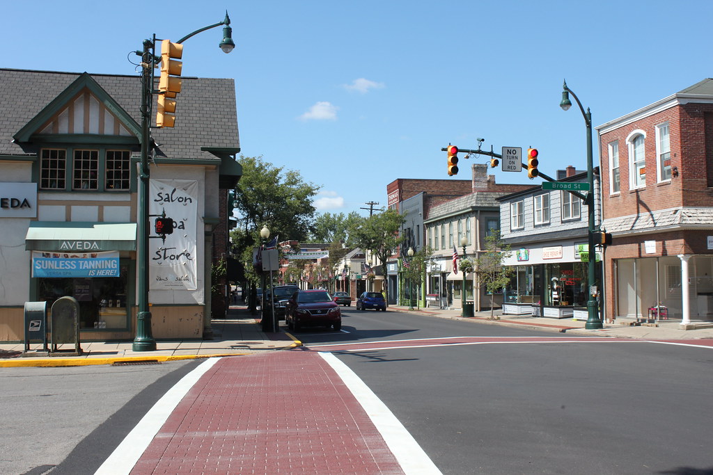 Broad Street intersection in downtown Sewickley